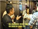 (圖左)賀盛國際貿易有限公司 總經理 方國強 (圖右)鳳凰網 執行副總裁 金鈴