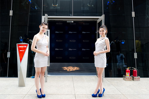 BLUE-LABEL_1118_2.jpg