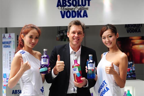 ABSOLUT-UNIQUE_1122_1.jpg