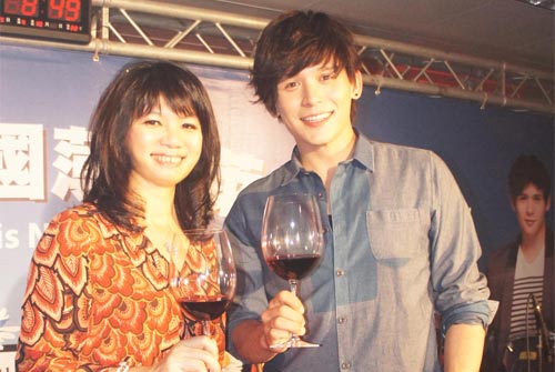 drinks-party_1115_1.jpg