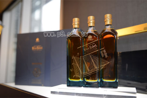 Blue-Label_0426_4.jpg