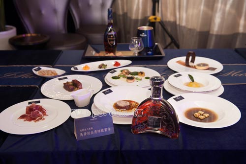 Martell_0403_4.jpg