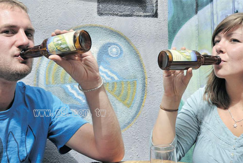 coca-beer_0523_3.jpg