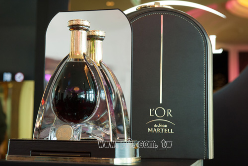 Jean-Martell_1122_4.jpg