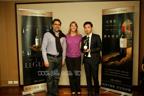 Legend_1119_1.jpg