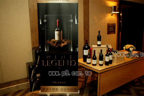 Legend_1119_2.jpg