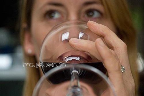 Lifestyle-Wines_1225_1.jpg