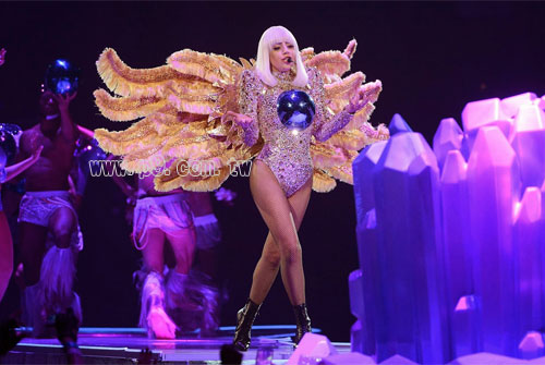 AbGaga_0625_2.jpg