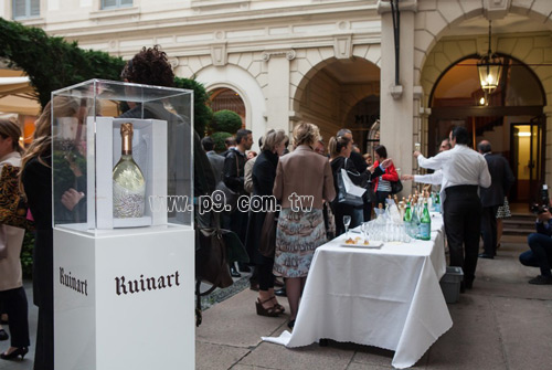 Russell_0723_1.jpg