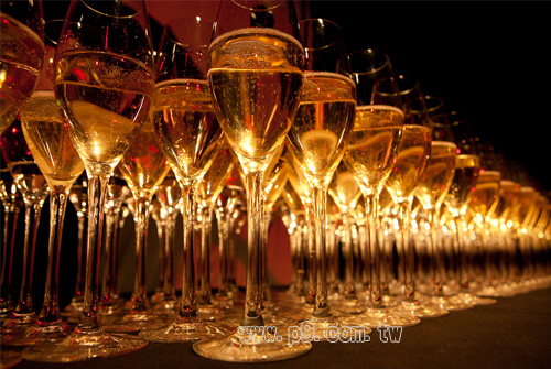CHAMPAGNE_20150316_1.jpg