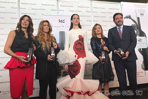 MC2017071701-3.jpg