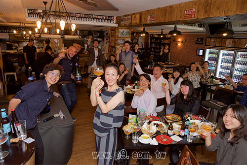 STF2017100303-1.jpg