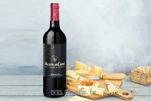 Mouton-Cadet_20181223_2.jpg