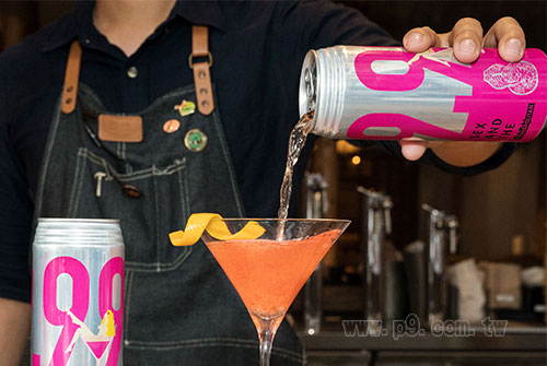 Cosmopolitan_1016_4.jpg