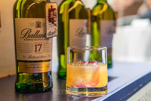 Ballantines_1114_6.jpg