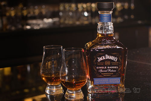 jackdaniels_1030_3.jpg