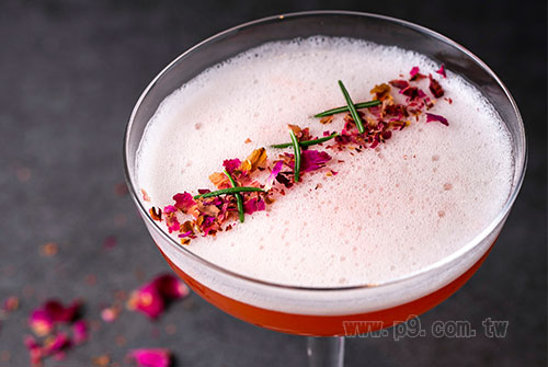 INGESBarGrill_1219_08.jpg