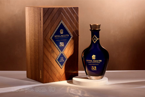royal_1219_1.jpg