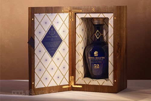 royal_1219_2.jpg