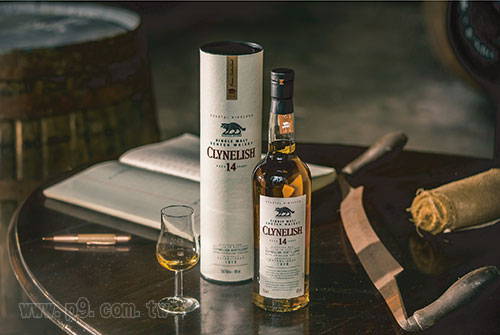CLYNELISH_0121_4.jpg