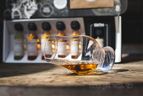 Forbes_0409_4.jpg