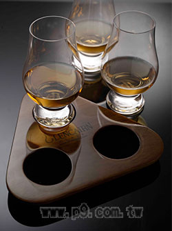 Glencairn_0506_1.jpg