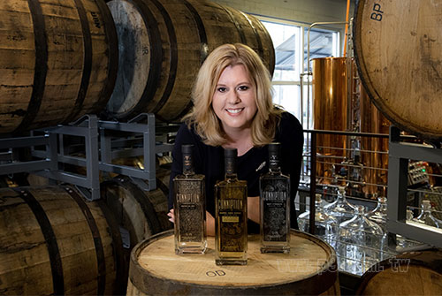 US-Gin-A_0713_1.jpg