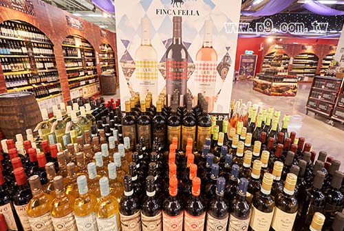 1117_carrefour_1.jpg