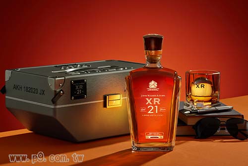 0826_Johnnie-Walker_1.jpg