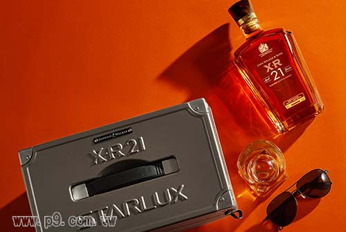 0826_Johnnie-Walker_3.jpg