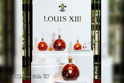 0214_louis_2.jpg