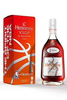 0501_hennessy_3.jpg