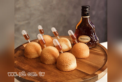 0519_hennesy_4.jpg