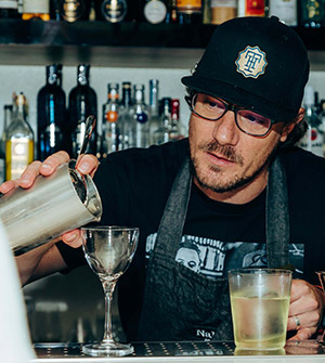 0802_bar_1.jpg