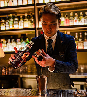 0802_bar_6.jpg