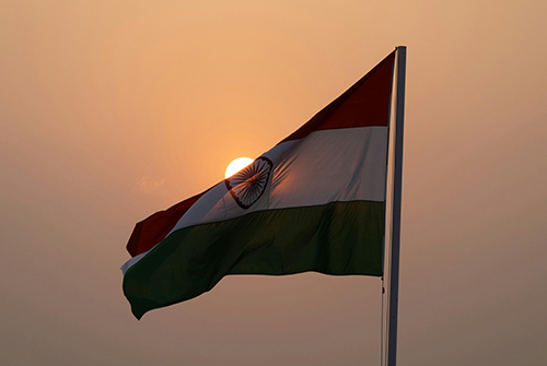1115_lndia_1.jpg