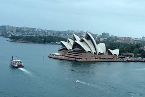 0205_aus_1.jpg