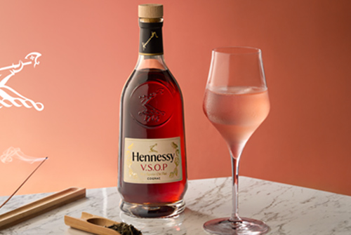 1014_hennesy_3.jpg