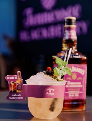 1020_    Jack Daniel’s 傑克丹尼田納西黑莓新品上市 經典邂逅鮮明黑莓果香 玩出獨一無二的風味態度8.jpg