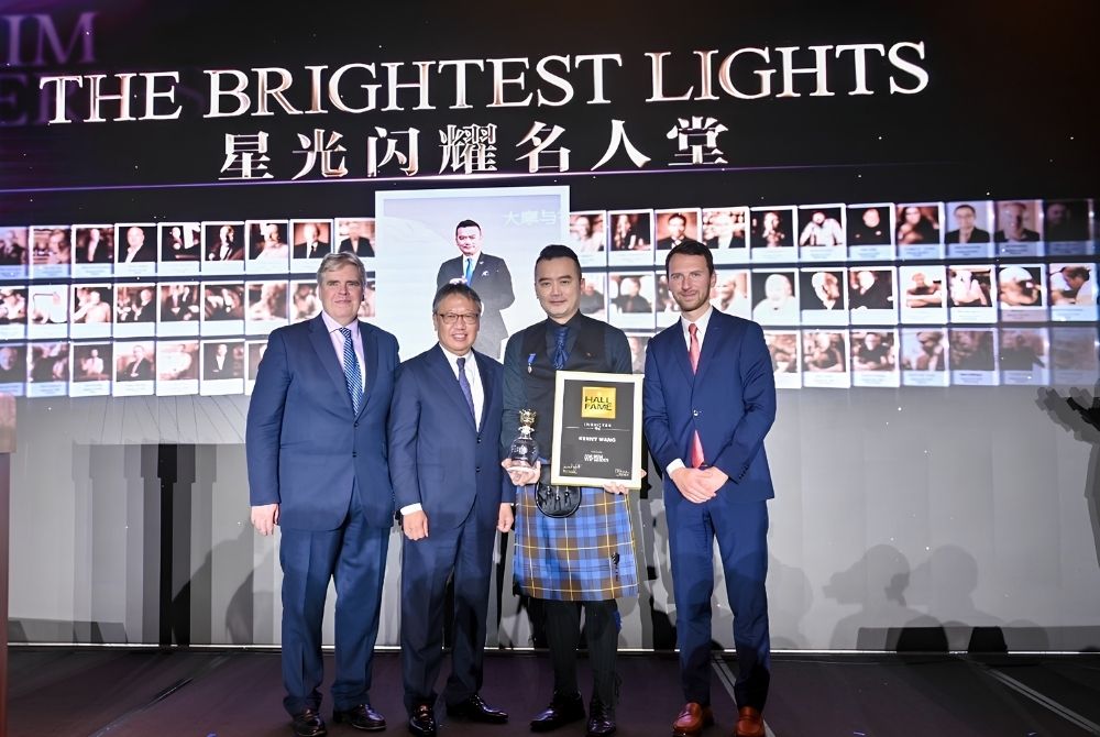 1023懷特馬凱大中華區總監Kenny Wang 榮膺蘇格蘭威士忌雙耳執杯大師2.jpg