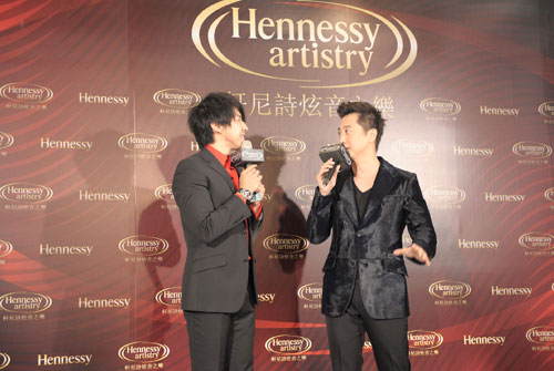Hennessy_0929_1.jpg