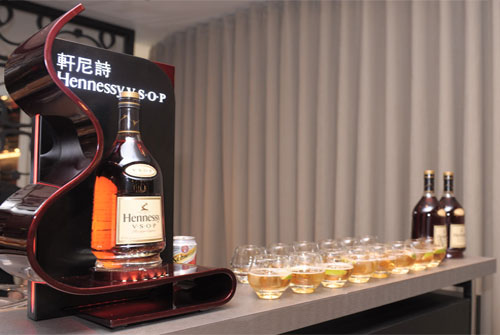 Hennessy_0929_3.jpg