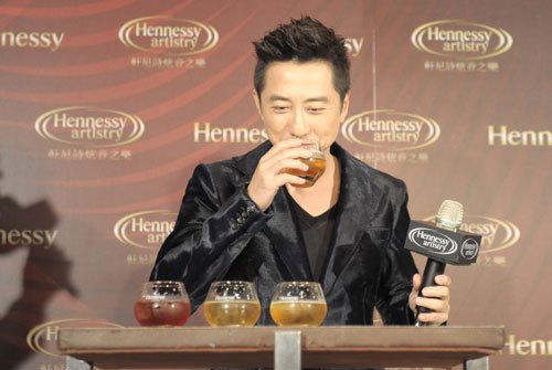 Hennessy_0929_5.jpg