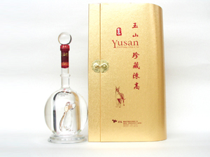 「玉山珍蔵陳高 YUSAN2006」　台湾の　超一級白酒　干支戌年 玉山珍蔵陳高 YUSAN2006」 台湾の 超一級白酒 干支戌年 - メルカリ