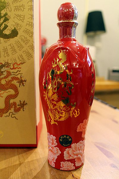 跑絕版金龍牡丹金門高粱一圈:::P9品酒網:::