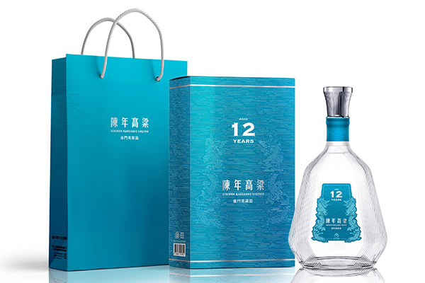 金酒年份陳高8年/12年不平凡的淬鍊！ :::P9品酒網:::