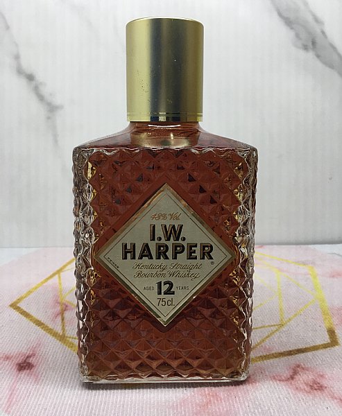 分享～l.W.HARPER12.蘇格登CLASSIC.陳年三皇冠.威雀.經典格蘭傑www.P9