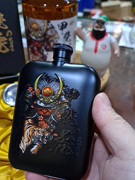 希少品サントリー　ウイスキー　武田信玄　風林火山　特級　陶器ボトル 希少品サントリー ウイスキー 武田信玄 風林火山 特級 陶器ボトル