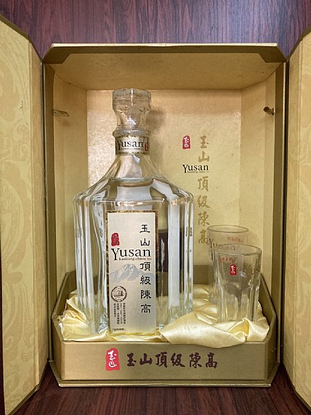 玉山頂級陳高+老窖酒+高粱酒:::P9品酒網:::