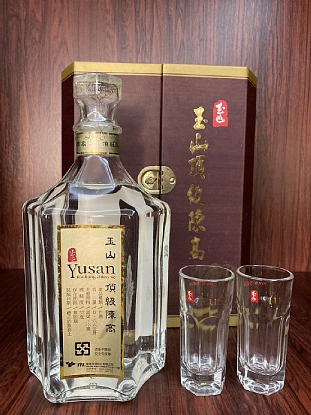 玉山頂級陳高+老窖酒+高粱酒:::P9品酒網:::